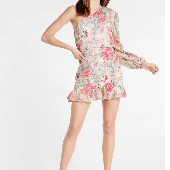Bloggers Favorite Express metallic floral one shoulder pleated ruffled romper XS - Picture 2 of 16
